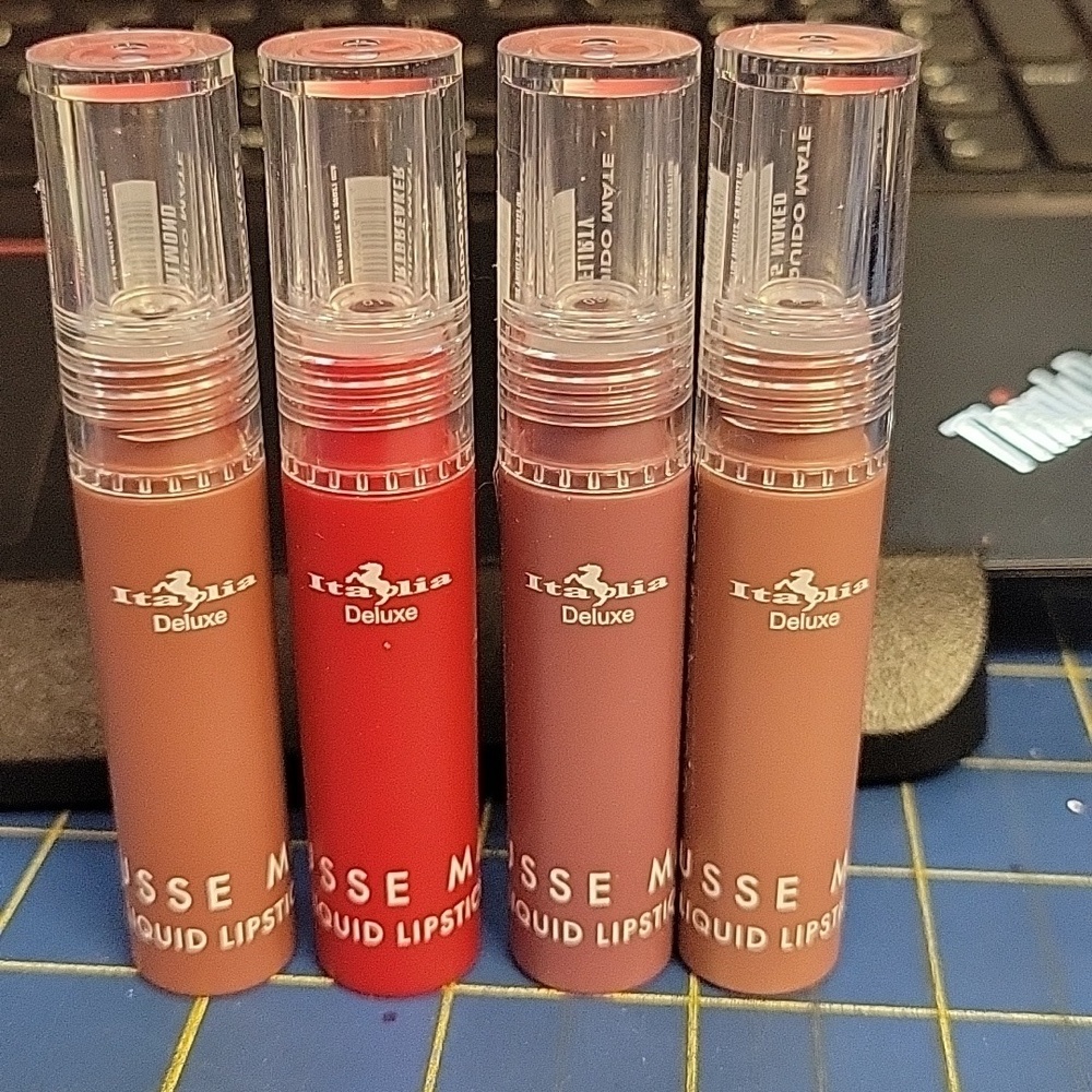 Italia Deluxe Mousse Matte Liquid Lipsticks Set of 4